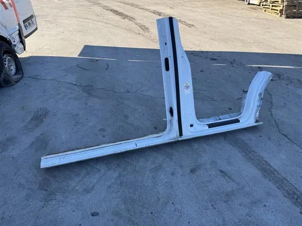 Pilier de Porte Droit Central OEM 2019 ROK VW Crafter II image 3