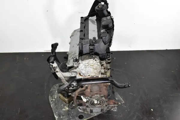 VW Golf VI Passat CC B6 Audi A3 2.0 TDI Motor CBA OEM Y677777 image 5