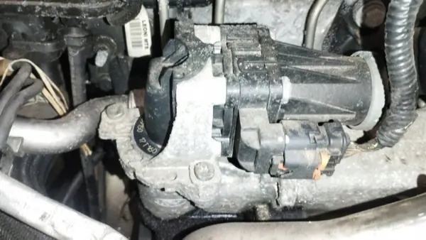 Válvula EGR Ford C-MAX OEM 702209150 1.5L 2017 image 2