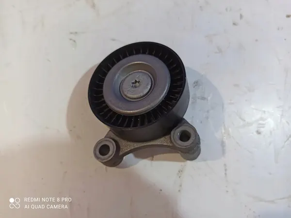 Polia de correia de distribuição VOLVO S60 III 2.0L 228kW OEM 31460386 image 3