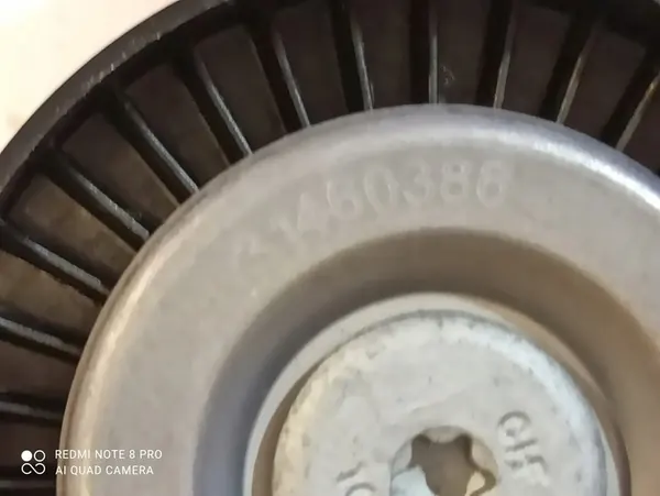 Polia de correia de distribuição VOLVO S60 III 2.0L 228kW OEM 31460386 image 4