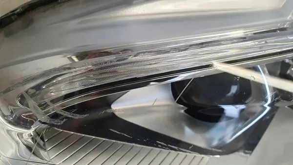 Linker Voorlicht Peugeot 208 Lift image 7