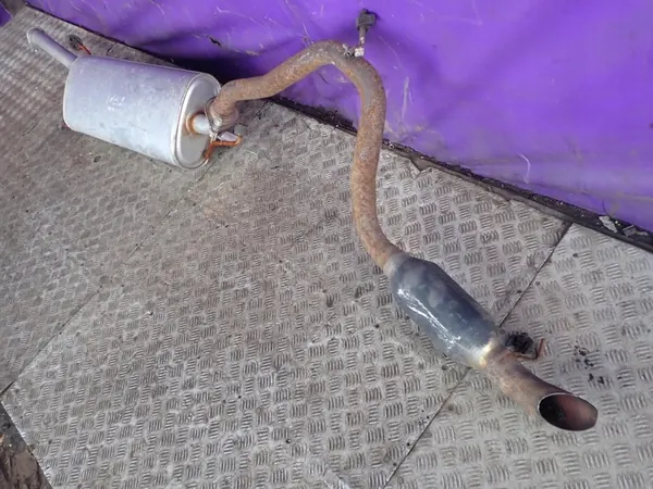 TOYOTA RAV 4 III XA30 2.4 VVT-I Silenciador de Escape image 4