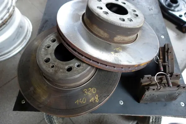 Mercedes W140 frambromsskivor 320mm OEM 140320m image 2