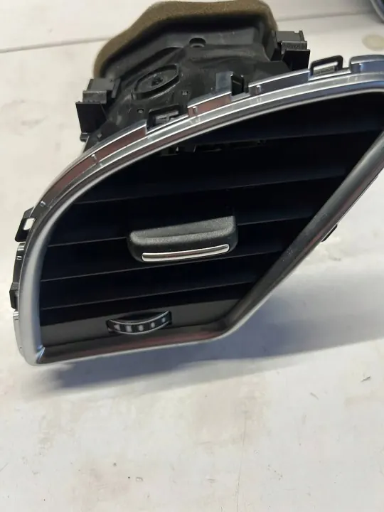 Ilmastointipaneeli Audi A4 B8 ETU OEM 0826000D00001 image 2