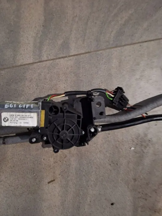 BMW E61 takaluukunostotin OEM 8986201 image 3