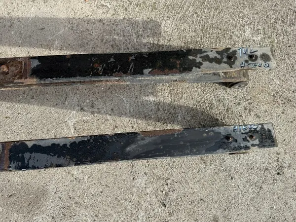 MERCEDES ATEGO 815 Hinterfedern Satz - OEM Teile image 4