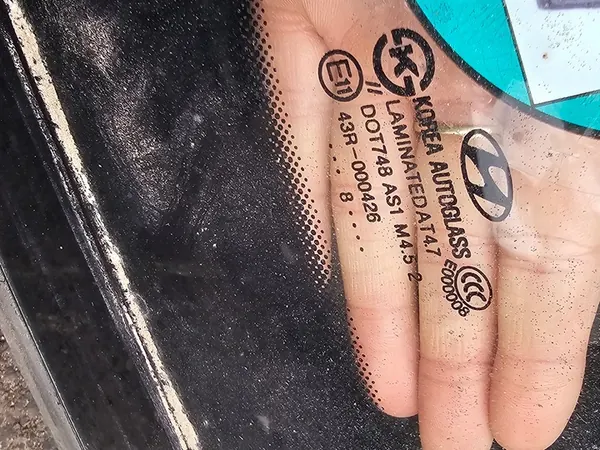 Front Windshield Hyundai i30 II 2012-2017 image 2