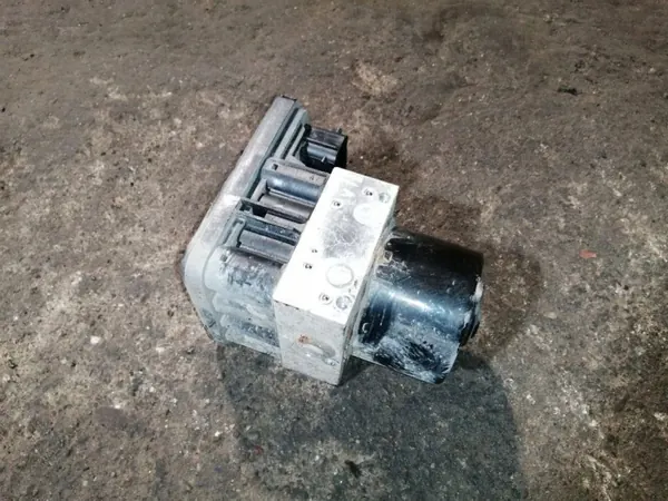 Pompe ABS OEM 13332612 pour Opel Astra J image 2