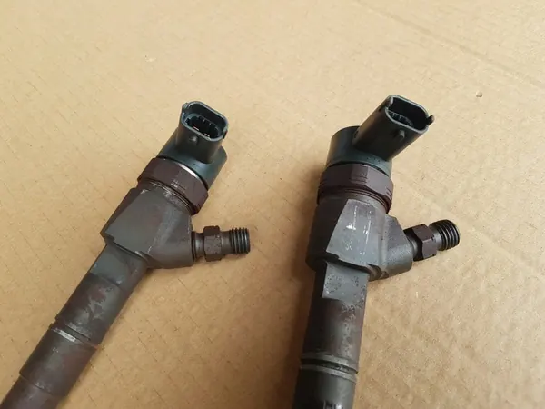 Bränsleinsprutare Opel Insignia A 2.0 CDTI 160HK OEM 0445110327 image 6