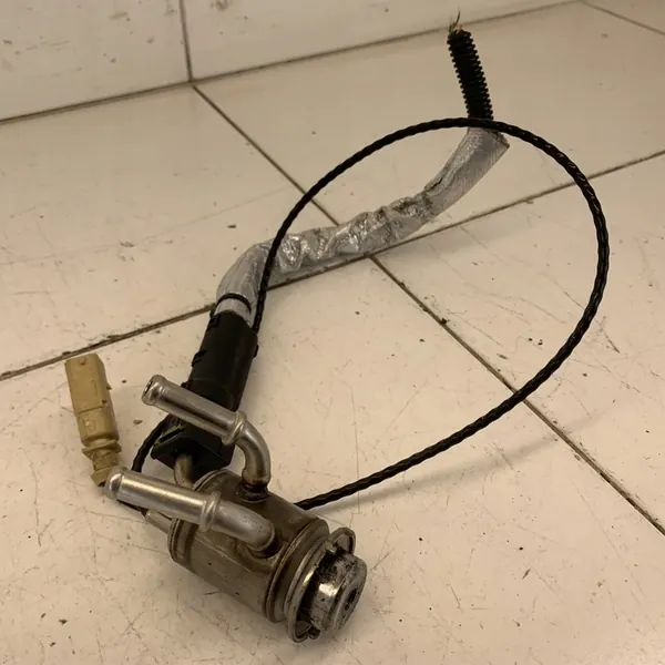 Injecteur de carburant AdBlue AUDI A6 C8 2.0 TDI 40tdi image 2