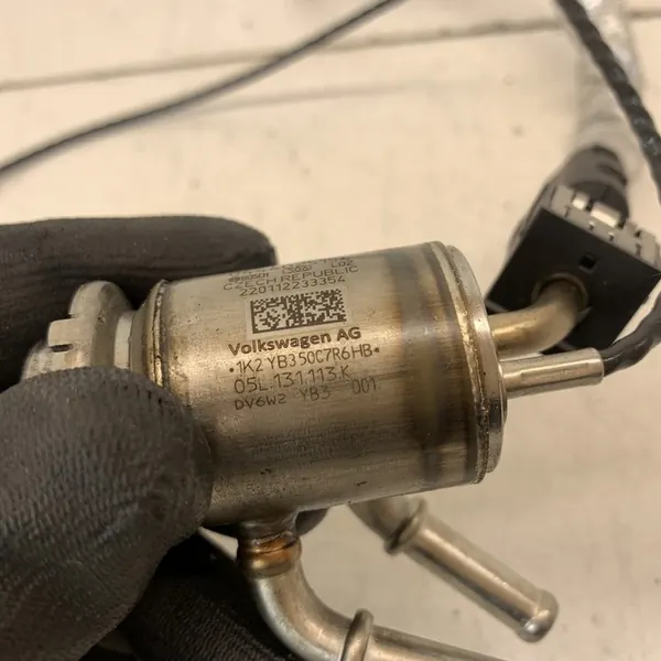 Injecteur de carburant AdBlue AUDI A6 C8 2.0 TDI 40tdi image 7