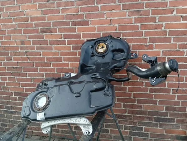 Bränsletank OEM 4G0201021Q för Audi A6 C7 3.0 TDI image 2
