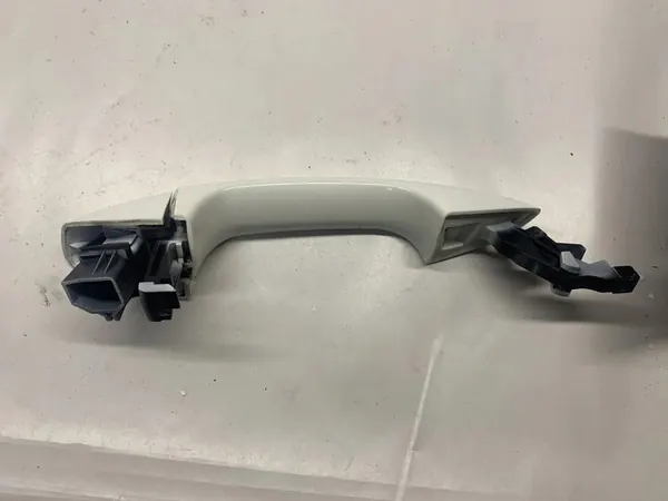 Copertura Maniglia Posteriore Destra Mercedes-Benz W212 A2047600420 image 2