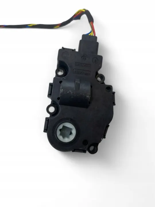 Motor de calefacción Mercedes-Benz OEM EFB496 - Usado image 9