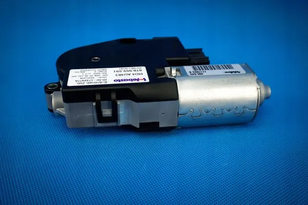 Motor de techo solar Audi A5 OEM 8T8959591 - Usado image 4