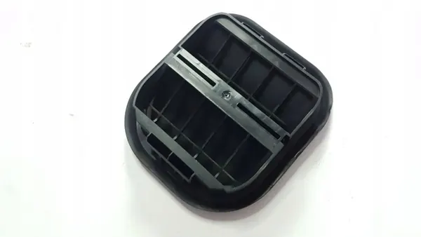 Grelha de ventilação Alfa Romeo Giulia OEM C996 - Usado image 2