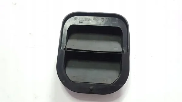 Grelha de ventilação Alfa Romeo Giulia OEM C996 - Usado image 3
