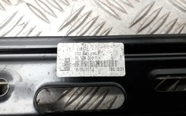 Manuell fönsterlyft vänster sida Volkswagen Sharan OEM 7N0843699F image 3