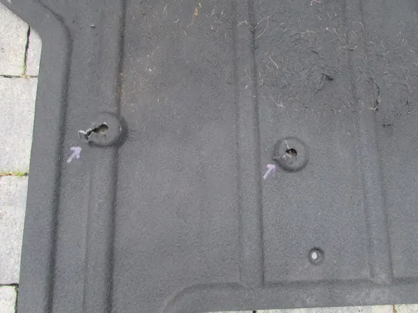 Motorplåt Audi Q3 8U0863821A image 2