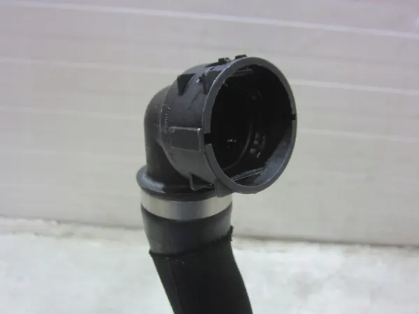 Tuyau de refroidissement OEM 11537605150 pour BMW Série 7 image 5