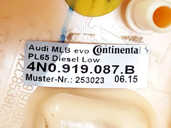 Polttoainepumppu OEM 4N0919087B Audi A8 D5 3.0 TDI:lle image 5