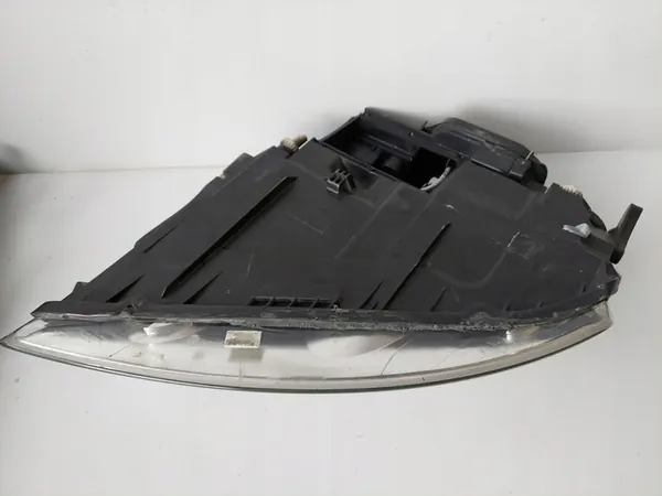 Farol Xenon Direito VW Touareg 7L image 9