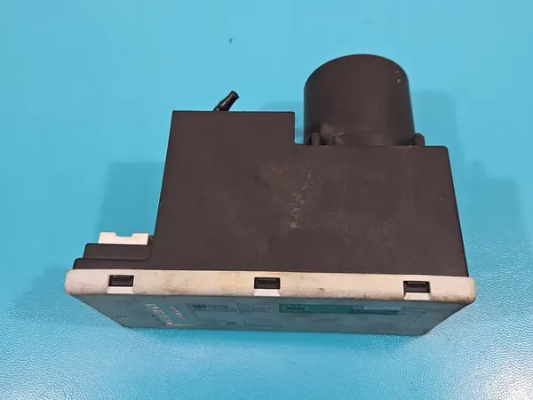 Bomba de fecho central Audi A4 B5 8L0862257G image 2