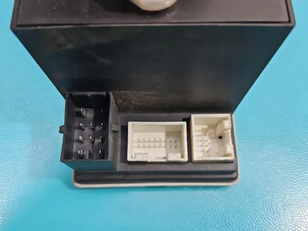 Bomba de fecho central Audi A4 B5 8L0862257G image 7