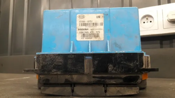 Klimaatbediening Kia Carens OEM 97250-1D751 image 5
