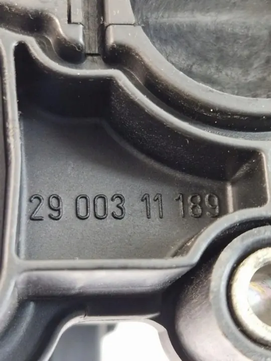 Gebrauchtes Audi OE Ansaugkrümmer OEM 2900310759 image 6