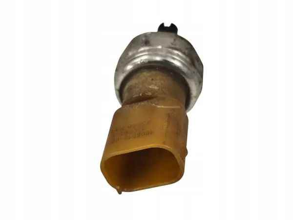 Tesla Klimaanlage Drucksensor OEM 100851500B - Gebraucht image 3
