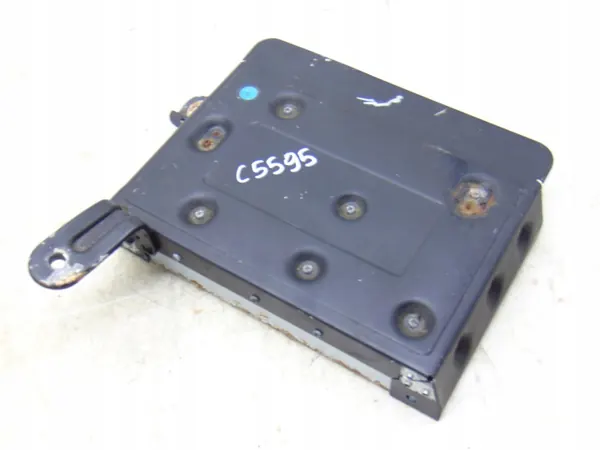 Volvo Audio-versterker OEM 31384099AA - Gebruikt image 3