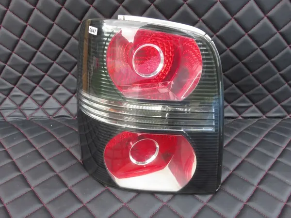 VOLKSWAGEN TOURAN I VÄNSTER BAKLJUS 1T0945257D image 2