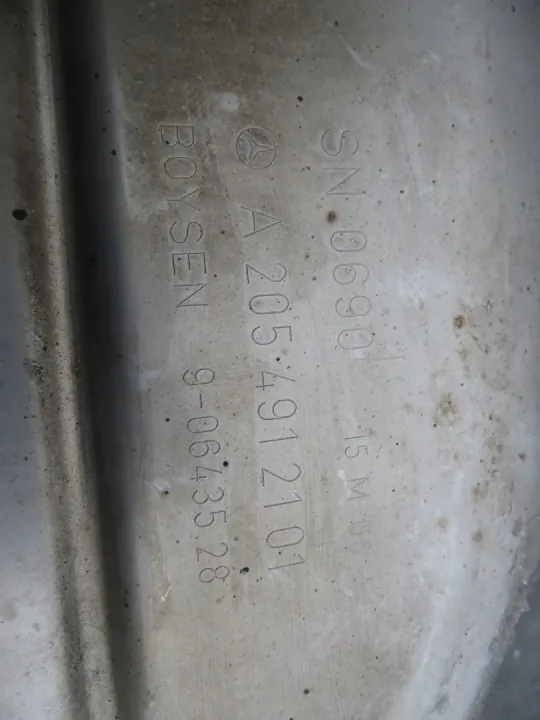 Silenciador de Escape Mercedes OEM 188/142 para W205 2.0 CGI image 6