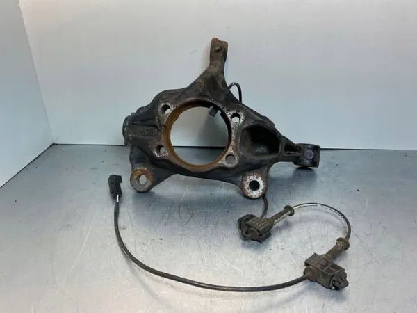 Maza de rueda delantera Mazda FBZ23880 - Pieza OEM usada image 2