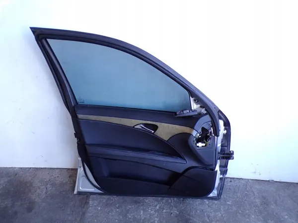 Vänster framdörr OEM GORLICE Mercedes W211 image 10