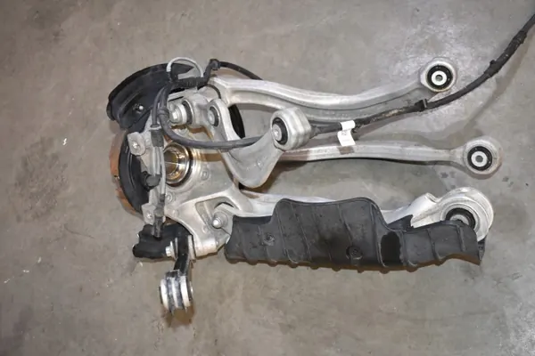 Hinterachsfeder rechts OEM 9Y0505432D Porsche Cayenne image 4