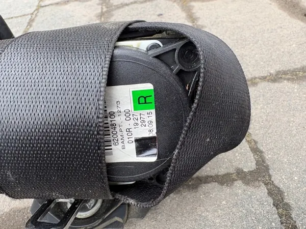 Mercedes E W212 Airbag-Sensor OEM A2129018508 image 5