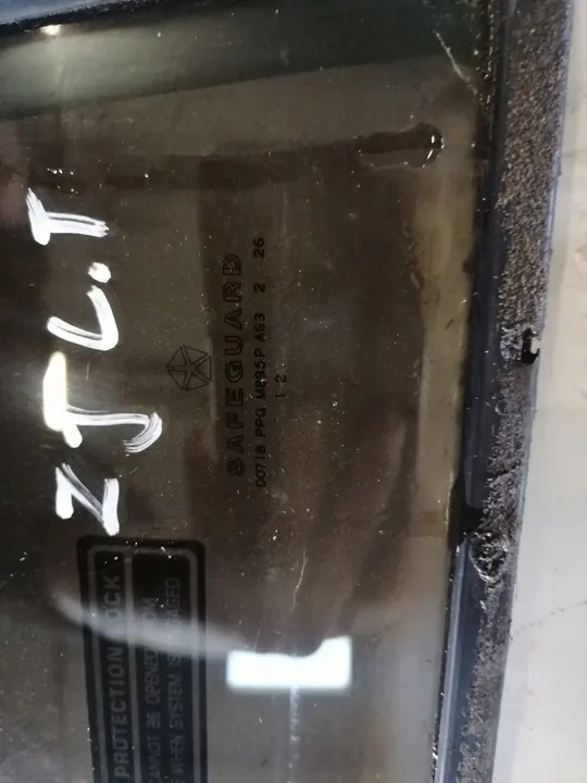 JEEP GRAND CHEROKEE ZJ Framsidor image 9