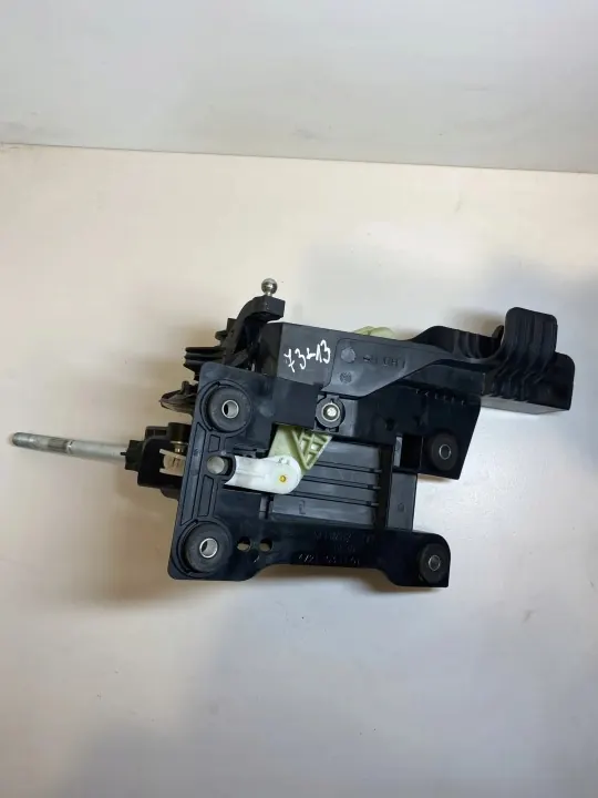 Selector de Marchas Ford OE OEM 6C1R-7C453-NC Usado image 2