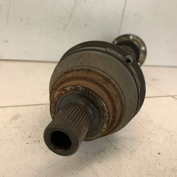 Höger Framdrevaxel VW PASSAT B8 2.0 TDI 150HK image 3