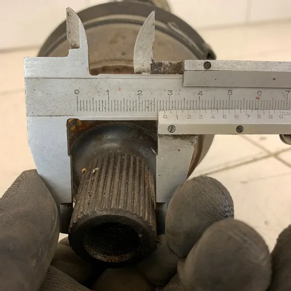 Höger Framdrevaxel VW PASSAT B8 2.0 TDI 150HK image 8