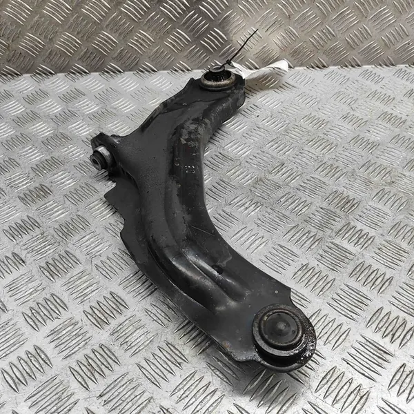 Braccio sospensione anteriore destro Renault Clio IV 2013 OEM image 2