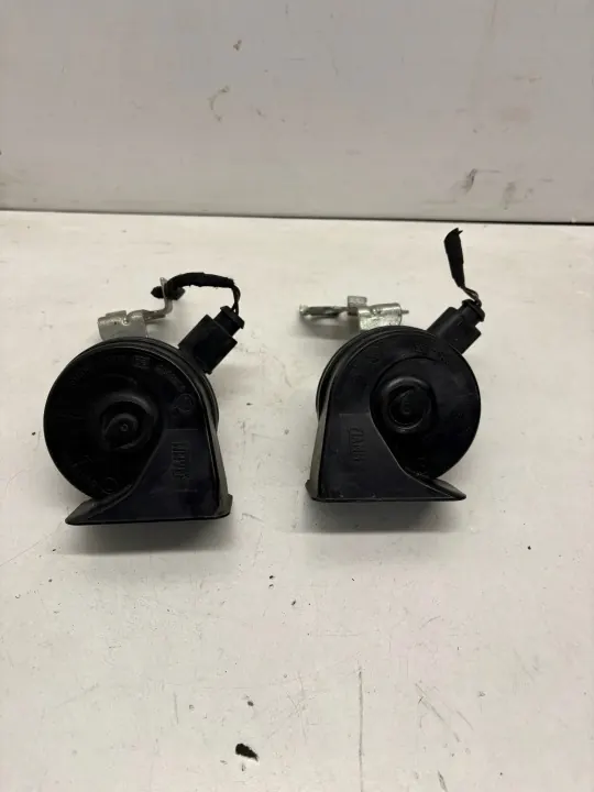 Jeu de Klaxons VW Passat B8 - OEM Volkswagen Occasion image 2