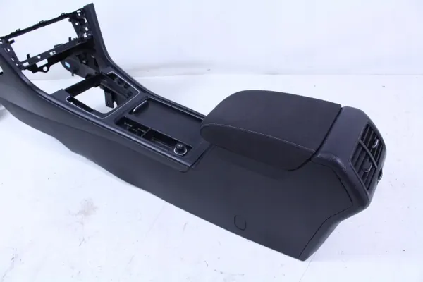 Middenconsole OEM TUNEL SRODKOWY VW GOLF VII 7 HB 18r, LIFT image 3
