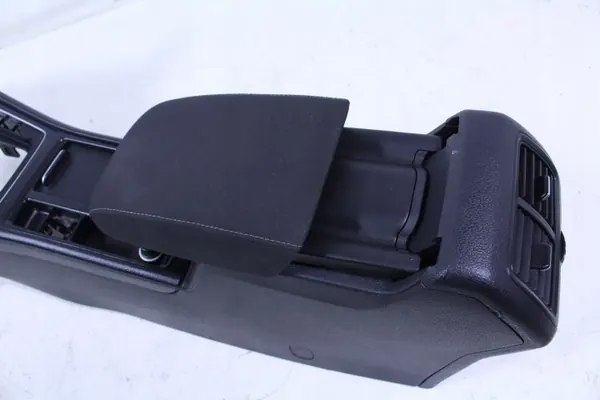 Middenconsole OEM TUNEL SRODKOWY VW GOLF VII 7 HB 18r, LIFT image 4