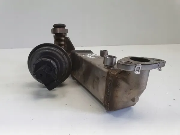 BMW Pakokaasujäähdytin OE 11717805189 E81 E87 E88 E90 E91 image 5