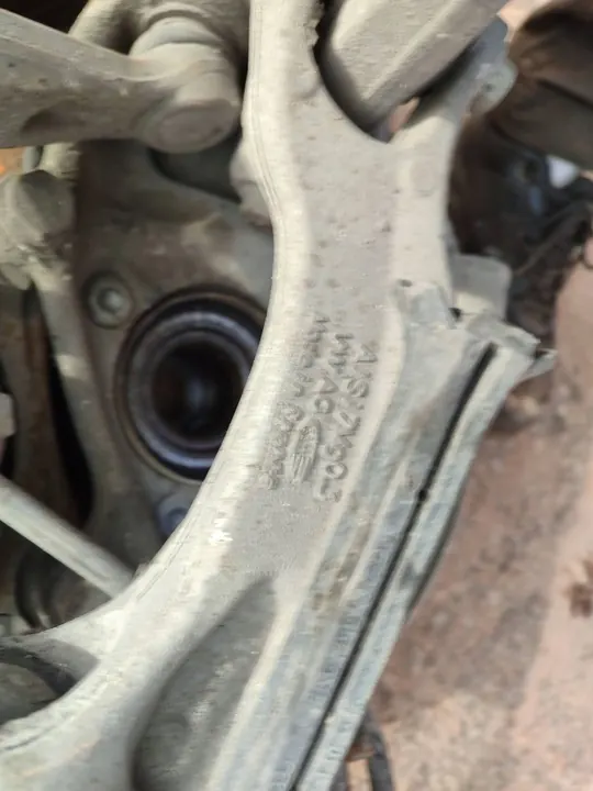 Audi OE 8W0407560 Mozzo di sterzo image 5