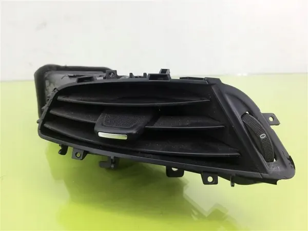 OEM 330188061 Entradas de ar consola Opel Zafira C image 6